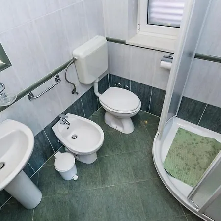 Apartment Lovely In With Kitchen Moscenicka Draga